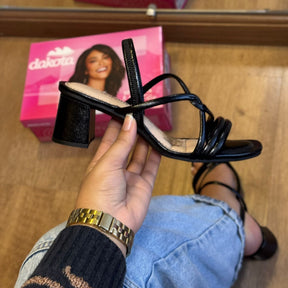 Sandália Dakota Salto Bloco Y8981