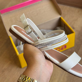 Sandália Moleca Tira Brilhosa 5435.554