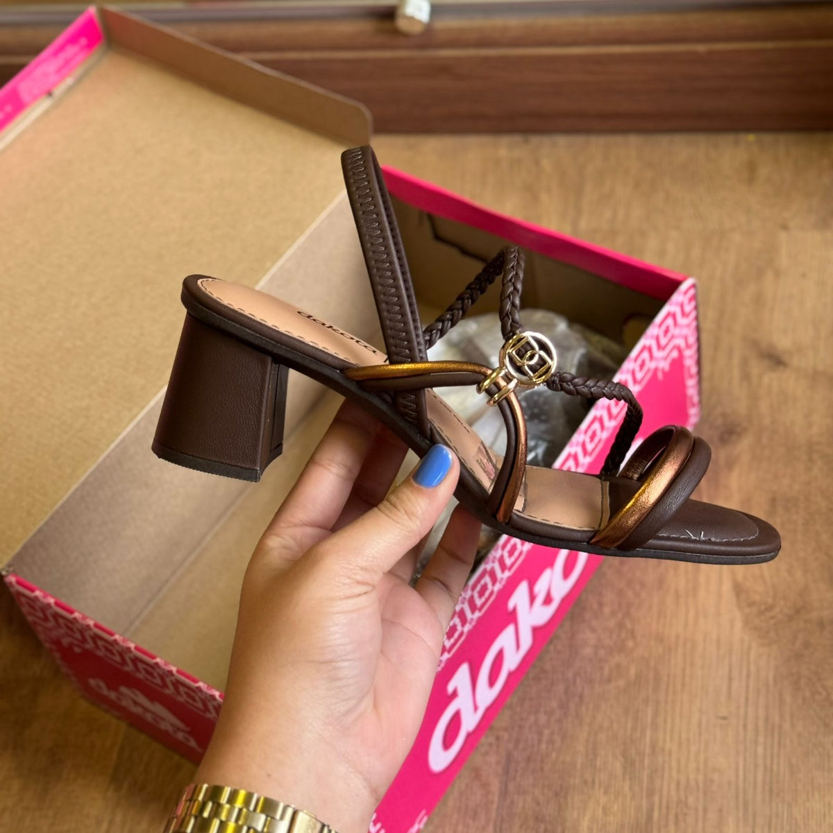 Sandália Dakota de Salto Bloco Tiras Entrelaçadas Y9371