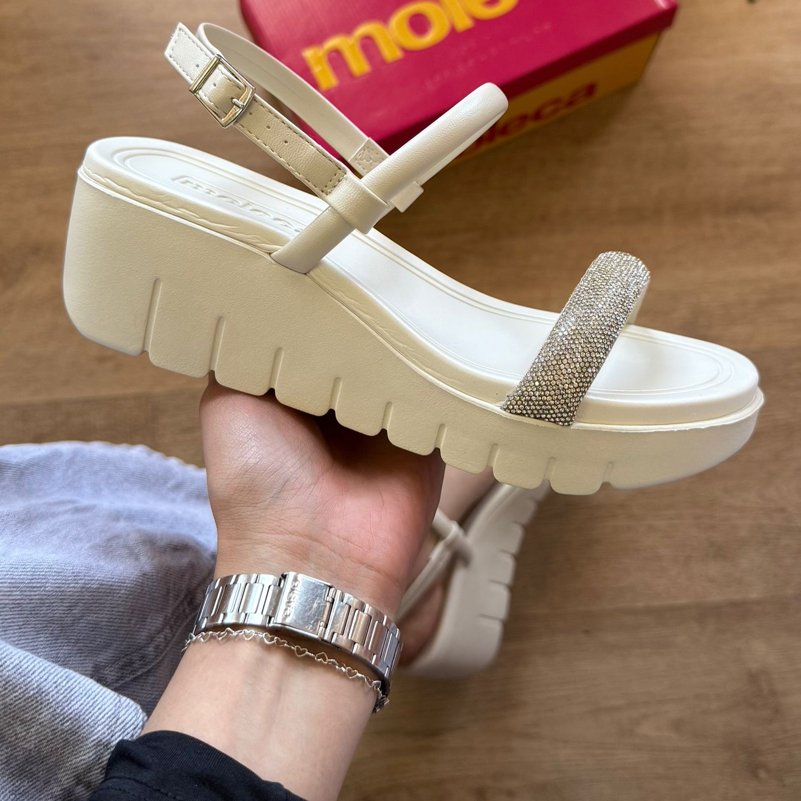 Sandália Moleca Plataforma Tira em Strass 5536.106