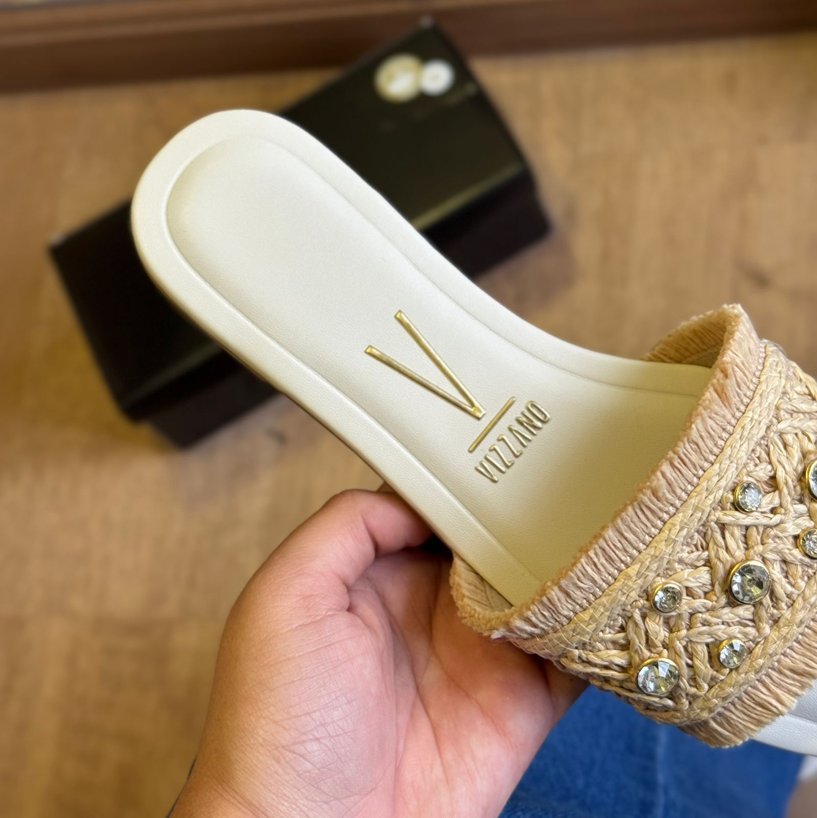 Sandália Vizzano Rasteira Detalhe Natural 6513.324