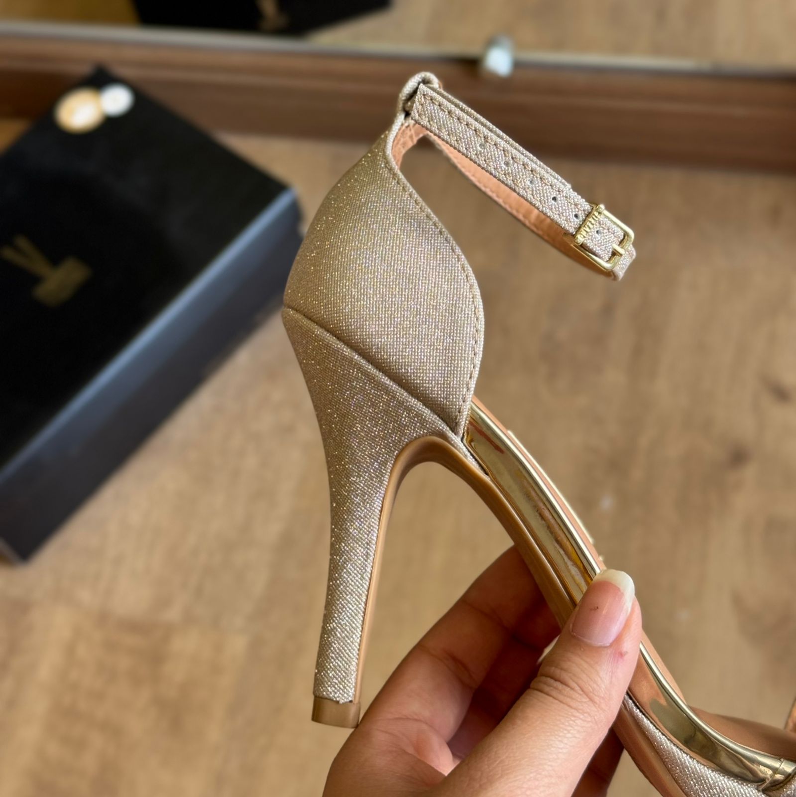 Sandália Vizzano Glitter Prata 6210.655