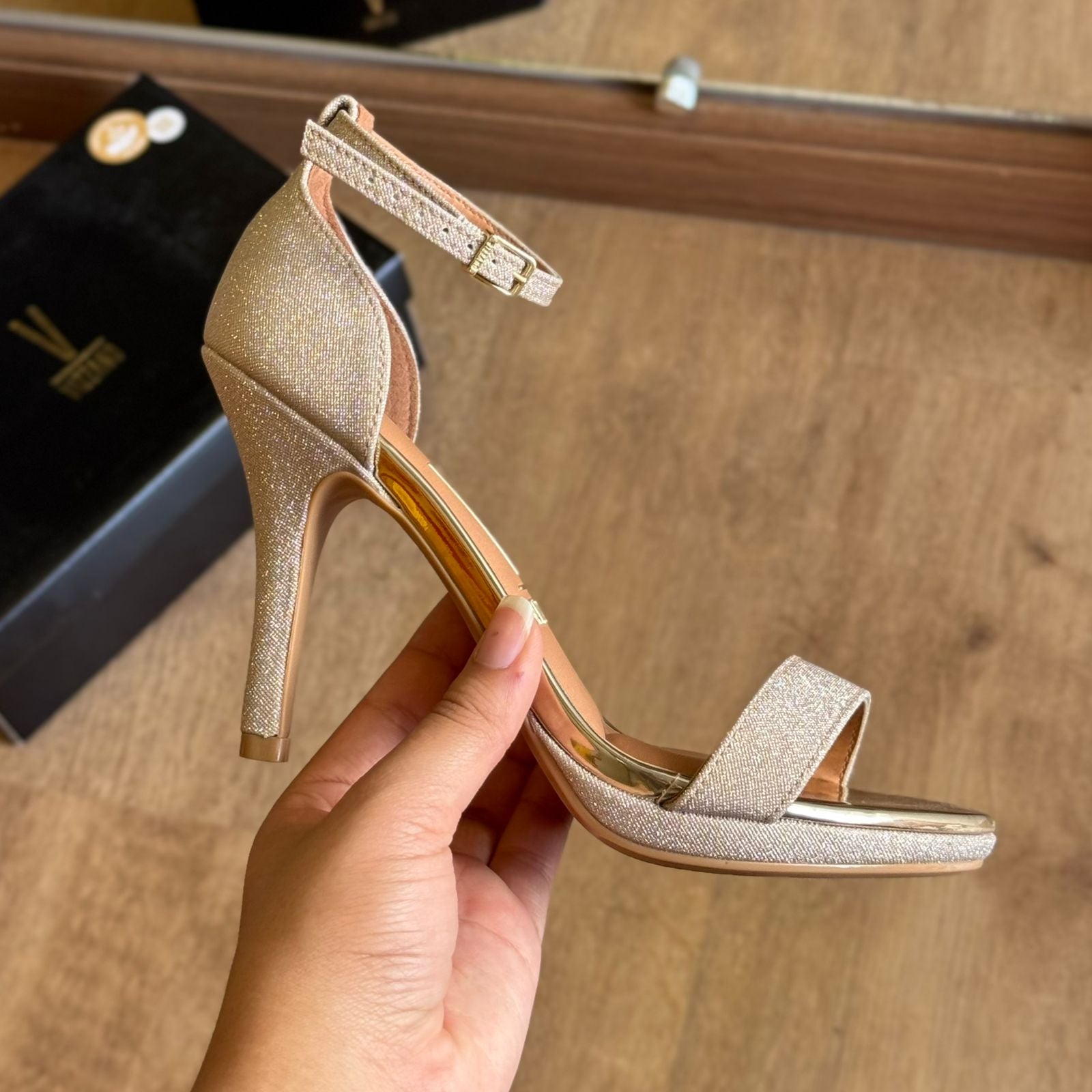 Sandália Vizzano Glitter Prata 6210.655