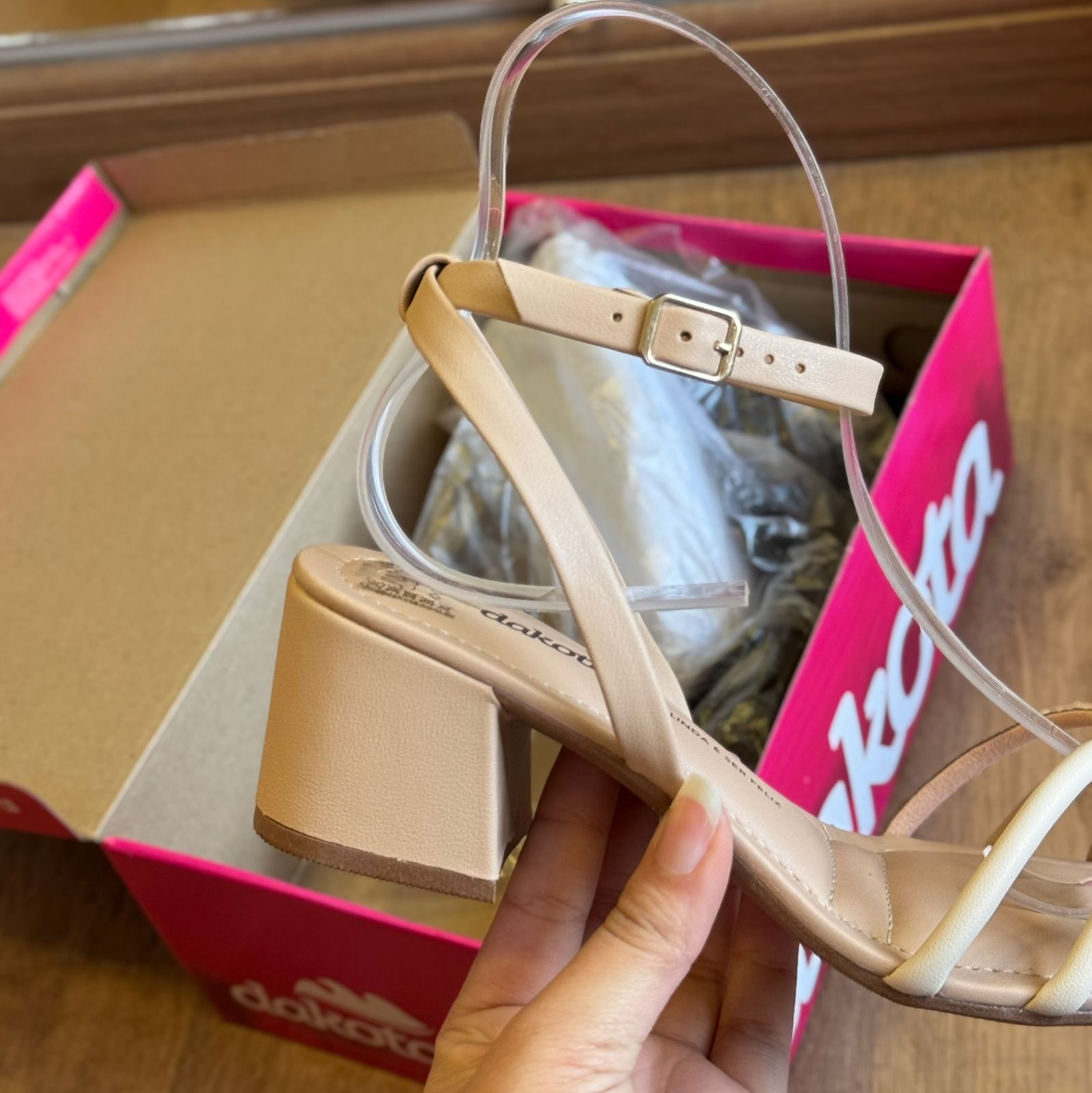 Salto Dakota Tornozelo de Couro Y9413